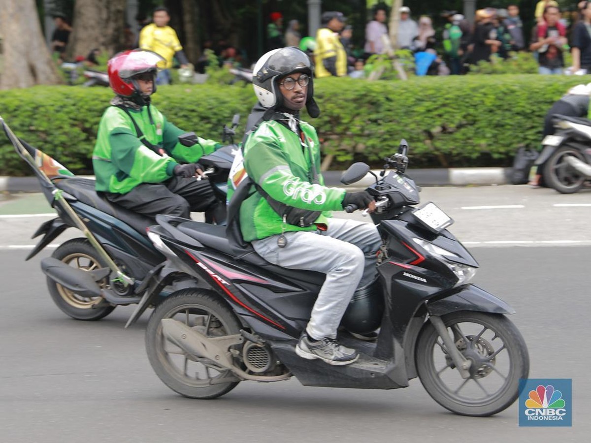 Krisis Ojol Ramadan: Penyebab Keterbatasan Driver dan Solusi Gojek-Grab