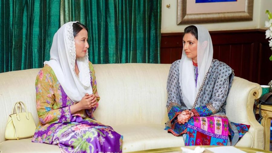 Wakil Menteri Perdagangan RI Dyah Roro Esti melakukan pertemuan dengan Ibu Negara Pakistan Aseefa Bhutto Zardari, sekaligus Anggota Majelis Nasional (MNA). Pertemuan tersebut merupakan rangkaian tindak lanjut dari kunjungan Presiden Prabowo Subianto ke Pakistan pada 8-9 Desember tahun lalu. (Dok. Kemendag)