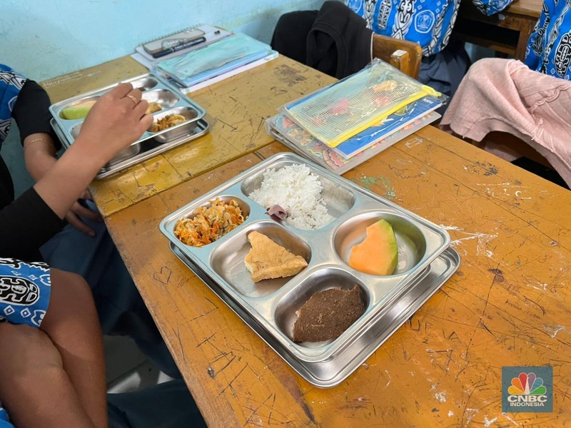 Wakil Presiden (Wapres) Gibran Rakabuming Raka Tinjau Program MBG di Wamena, Papua, Rabu (14/1/2026). (CNBC Indonesia/Halimatus Sa&rsquo;diyah)