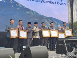 BSI Raih Penghargaan Korporasi Pendukung Pemberdayaan Masyarakat Desa