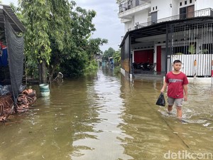 Curhat Warga Jati Wetan Kudus Hampir Seminggu Rumahnya Kebanjiran