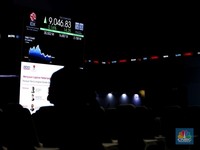 Harga Naik Ratusan Persen, BEI Gembok Saham 3 Emiten Ini