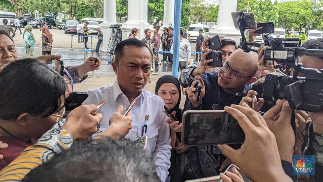 Mensesneg Bilang Bisnis Sritex Harus Diselamatkan, Apa Maksudnya?