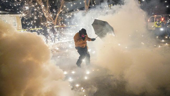Potret Terkini "Perang" Dalam Negeri AS, Warga Ditembak Lagi