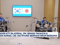 Video: Momen Seru PM Jepang & Presiden Korsel 