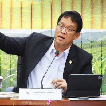 Produksi Rokok RI Jatuh ke Rekor Terendah 10 Tahun