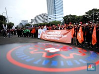 Penampakan Buruh Ramai-Ramai Datangi DPR, Teriak Tuntut Ini!