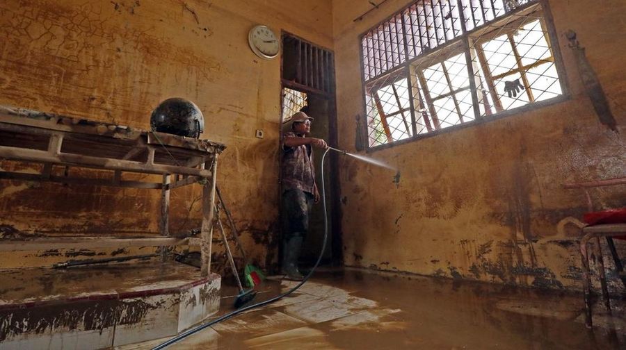 Pembangunan hunian sementara (huntara) di Desa Simarpinggan, Kecamatan Angkola Selatan, Kabupaten Tapanuli Selatan, Provinsi Sumatra Utara. (Dok. BNPB)