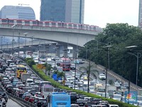 Jelang Libur Panjang, Lalu Lintas Tol Cijago-Dalkot Padat Merayap