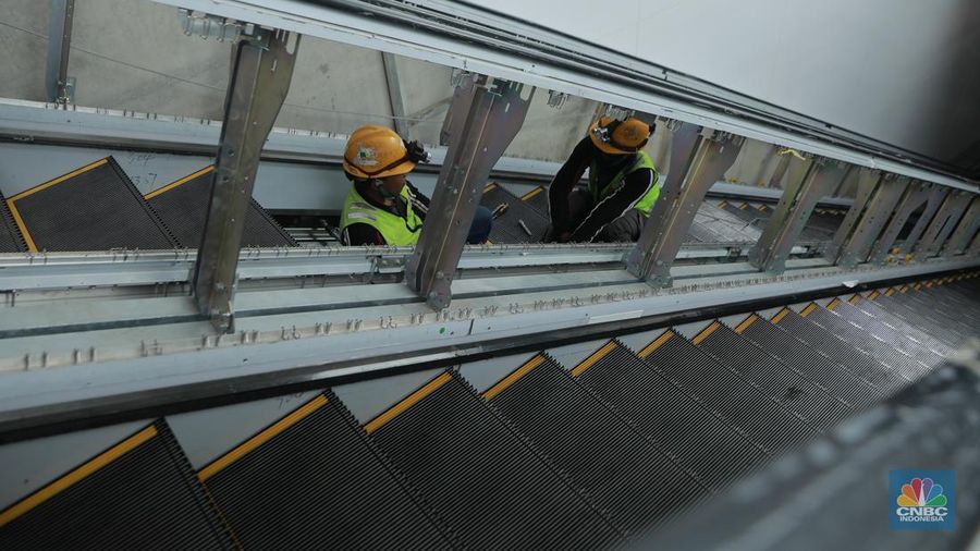 Suasana proyek konstruksi MRT fase 2a CP201 Thamrin-Monas, Jakarta, Kamis, (15/1/2026). (CNBC Indonesia/Muhammad Sabki)