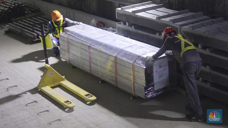 Suasana proyek konstruksi MRT fase 2a CP201 Thamrin-Monas, Jakarta, Kamis, (15/1/2026). (CNBC Indonesia/Muhammad Sabki)