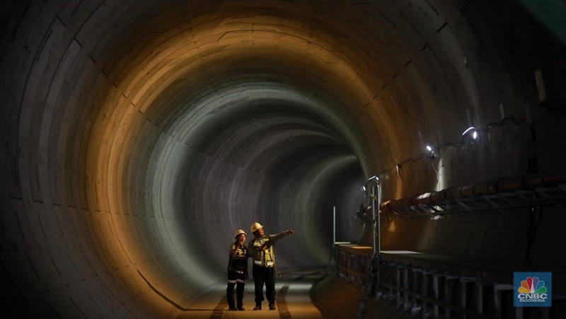 Suasana proyek konstruksi MRT fase 2a CP201 Thamrin-Monas, Jakarta, Kamis, (15/1/2026). (CNBC Indonesia/Muhammad Sabki)