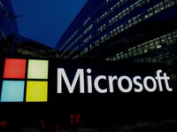 Jepang Ketiban Duren Runtuh, Microsoft Investasi AI Rp177,2 T