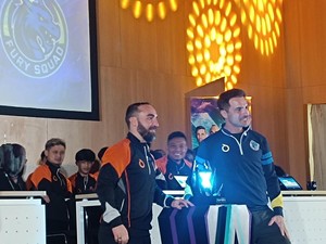 Dua Legenda Futsal Ricardinho & Falcao Janjikan Hiburan Kelas Satu