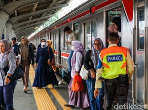 Simak! Ini Aturan Buka Puasa di Dalam KRL