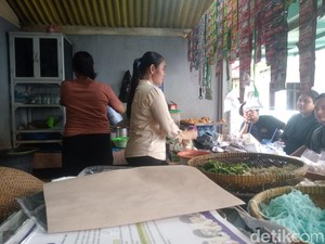 Rumbah Darinih, Oase Kuliner Pantura yang Terus Berjuang Bertahan
