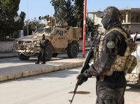 Patroli Bawa Senjata Militer, Suriah Ambil Alih Aleppo dari SDF