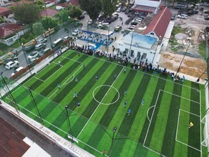 Walkot Pekanbaru Bangun Fasilitas Lapangan Mini Soccer Gratis buat Warga