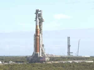 Roket Raksasa NASA Keluar Kandang, Segera Antar Manusia ke Bulan
