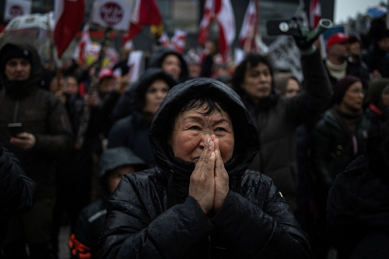 People attend a protest against U.S. President Donald Trump&rsquo;s demand that the Arctic island be ceded to the U.S., calling for it to be allowed to determine its own future, in Nuuk, Greenland, January 17, 2026. REUTERS/Marko Djurica