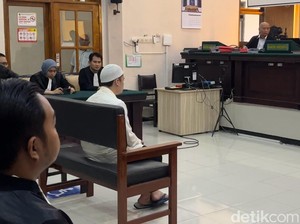 Respon Jaksa Tanggapi Eksepsi Alvi yang Minta Disidang di Surabaya