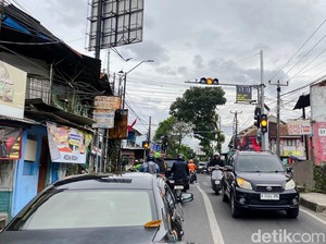 Nyala Traffic Light di Simpang Kolmas Cimahi yang Tak Bertahan Lama