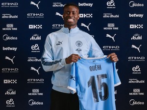 Resmi! Marc Guehi Gabung ke Manchester City
