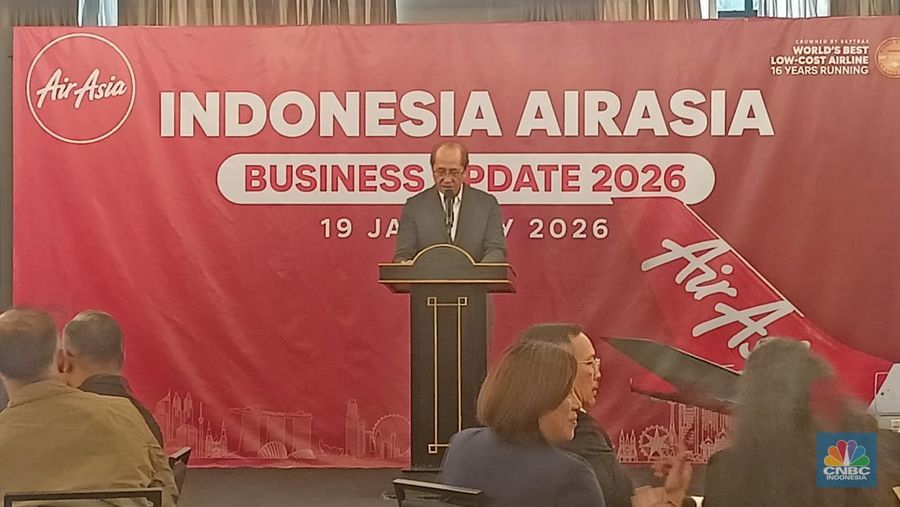 Pelaksana Tugas (Plt) Direktur Utama Indonesia AirAsia, Achmad Sadikin Abdurachman dalam Business Update 2026 di Artikel Senayan, Senin (19/1/2026). (CNBC Indonesia/Ferry Sandi)