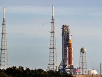 Roket NASA Bawa 4 Astronaut Menuju Bulan, Disiarkan Langsung di Sini