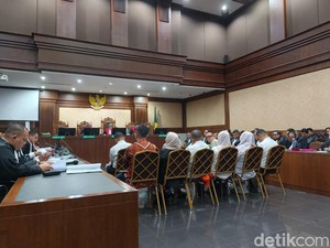 Eks Wamenaker Noel dkk Didakwa Peras Pemohon Sertifikasi K3 Rp 6,5 M