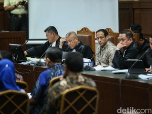 Video Saksi Ungkap Kebijakan Nadiem Ibarat Kopi Hitam yang Sudah Diramu