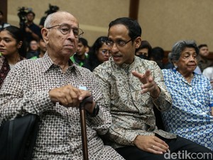 Penjelasan Nadiem Terkait Copot Anak Buah hingga Balas Surat dari Google