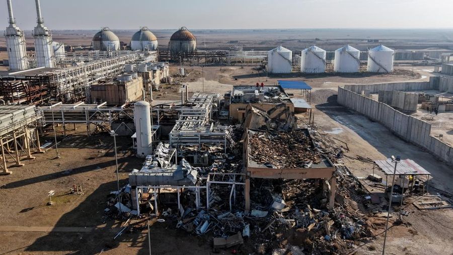 A drone view shows damage at the Conoco gas plant, after it came under the control of the Syrian government following the withdrawal of the U.S.-backed Syrian Democratic Forces (SDF), in the countryside of Deir al-Zor, Syria, January 19, 2026. REUTERS/Khalil Ashawi     TPX IMAGES OF THE DAY