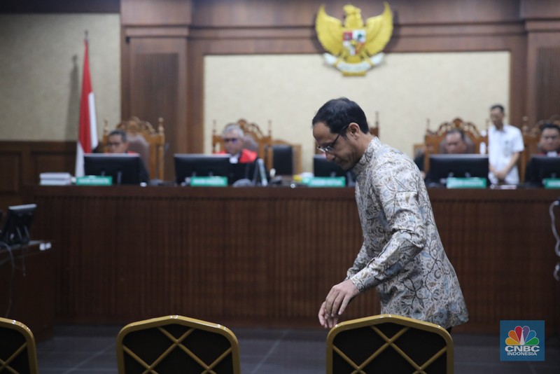 Terdakwa kasus dugaan korupsi dalam digitalisasi pendidikan pengadaan laptop Chromebook Nadiem Makarim menjalani sidang lanjutan dengan agenda mendengarkan keterangan saksi di Pengadilan Tipikor, Jakarta, Senin (19/1/2026). (CNBC Indonesia/Faisal Rahman)