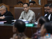 Wajah Nadiem Hadir di Ruang Sidang, Mohon Izin Sakit ke Hakim