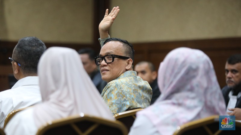 Terdakwa kasus dugaan pemerasan dalam pengurusan sertifikat K3 di Kementerian Ketenagakerjaan Immanuel Ebenezer menjalani sidang pembacaan dakwaan di Pengadilan Tipikor, Jakarta, Senin (19/1/2026). (CNBC Indonesia/Faisal Rahman)