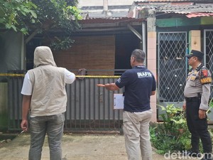 Polisi Olah TKP Suami Bunuh Istri di Sukaraja Bogor