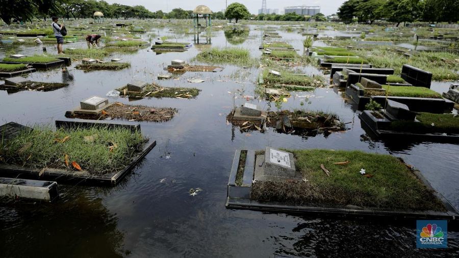 TPU Semper terendam banjir karena rendahnya permukaan tanah. (CNBC Indonesia/Tri Susilo)
