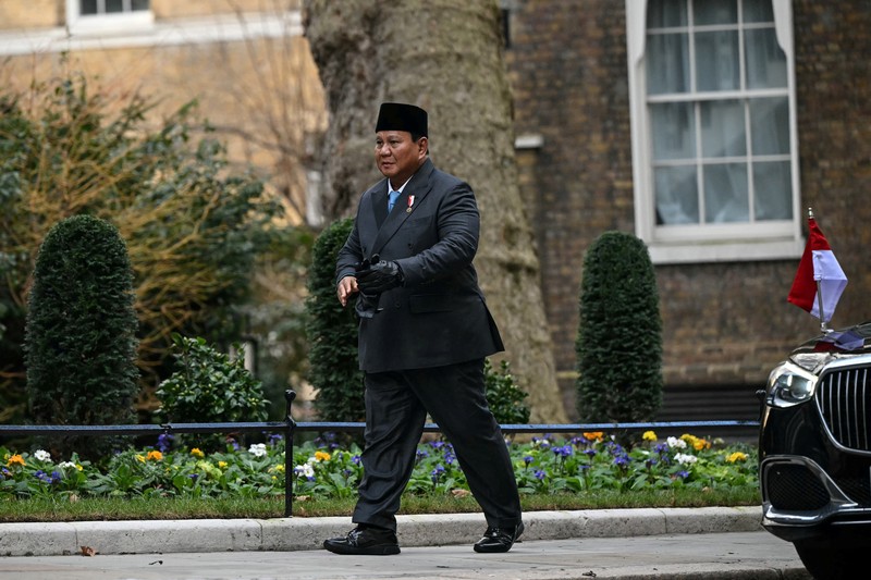 Presiden Indonesia Prabowo Subianto tiba untuk pertemuannya dengan Perdana Menteri Inggris Keir Starmer di Downing Street, London tengah, Selasa 20/1/2026. JUSTIN TALLIS/Pool via REUTERS