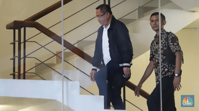 Bupati Pati, Sudewo tiba di Gedung Merah Putih Komisi Pemberantasan Korupsi (KPK), Jakarta, Selasa (20/1/2026). (CNBC Indonesia/Faisal Rahman)