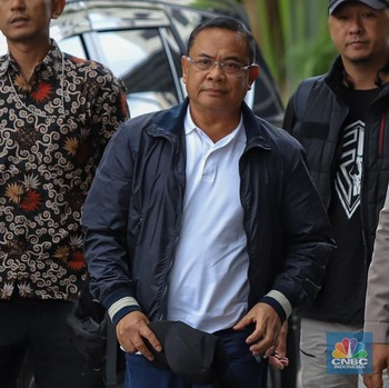 Penampakan Bupati Pati Sudewo Tiba di KPK Usai Terjaring OTT