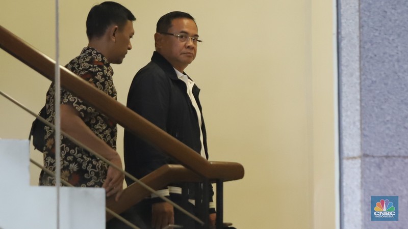 Bupati Pati, Sudewo tiba di Gedung Merah Putih Komisi Pemberantasan Korupsi (KPK), Jakarta, Selasa (20/1/2026). (CNBC Indonesia/Faisal Rahman)