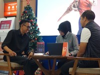 Telkomsel Lanjutkan Penyesuaian Biaya di Wilayah Terdampak Bencana