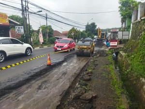 Pemprov Banten Perbaiki 20 Ruas Jalan Rusak di Kabupaten Pandeglang