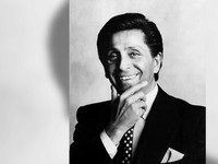 Legenda Fesyen Valentino Garavani Meninggal Dunia Usia 93 Tahun