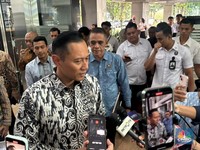 AHY Bertemu dengan Purbaya, Bahas Nasib Kereta Cepat Jakarta-Bandung