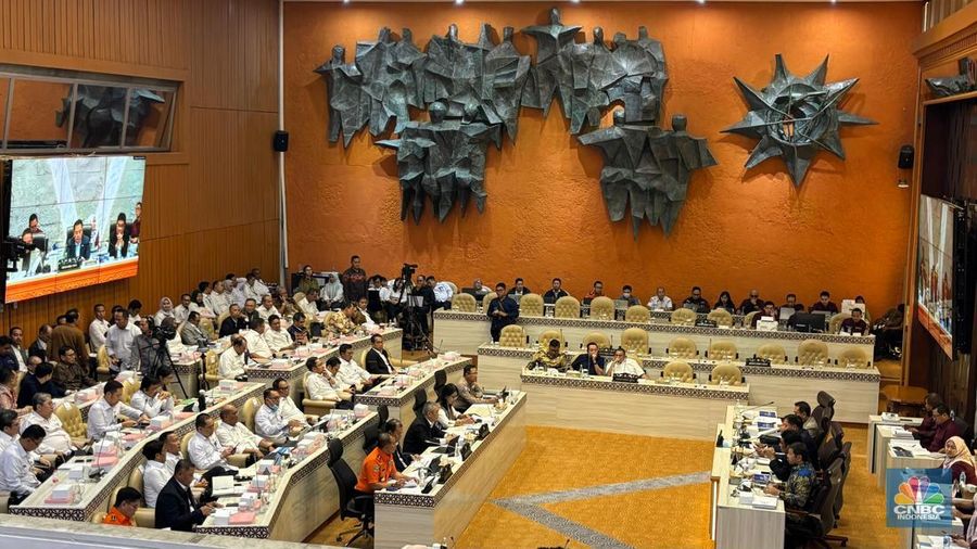Rapat Kerja Komisi V DPR RI di Kompleks Parlemen, Jakarta, Selasa (20/1/2026). (CNBC Indonesia/Martyasari Rizki)