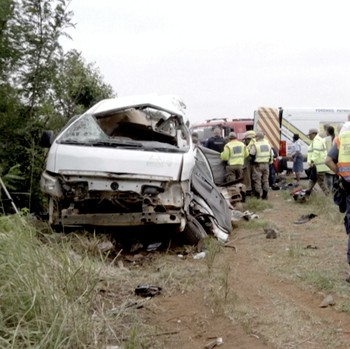 Tabrakan Maut Bus Sekolah dan Truk, 13 Anak Tewas