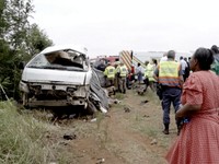 Minibus Jemputan Sekolah Tabrakan dengan Truk, 13 Anak Tewas
