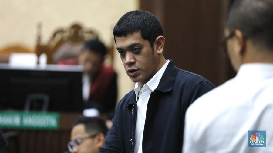 Terdakwa kasus dugaan korupsi tata kelola minyak mentah dan produk kilang Pertamina, Kerry Adrianto Riza di Pengadilan Tindak Pindana Korupsi (Tipikor) Jakarta, Selasa (20/1/2026). (CNBC Indonesia/Tri Susilo)